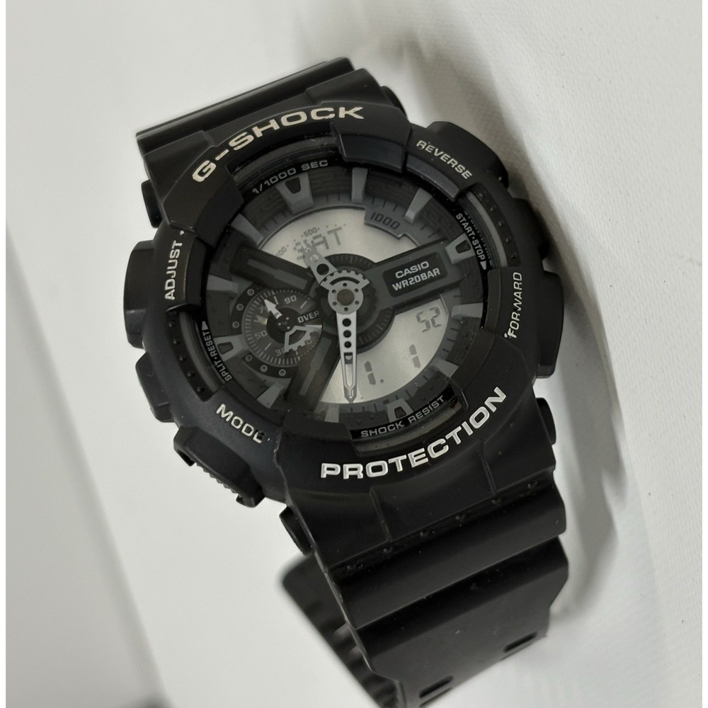 Casio G-Shock GA-110C Analog-Digital Black Quartz Watch WR20BAR New Battery